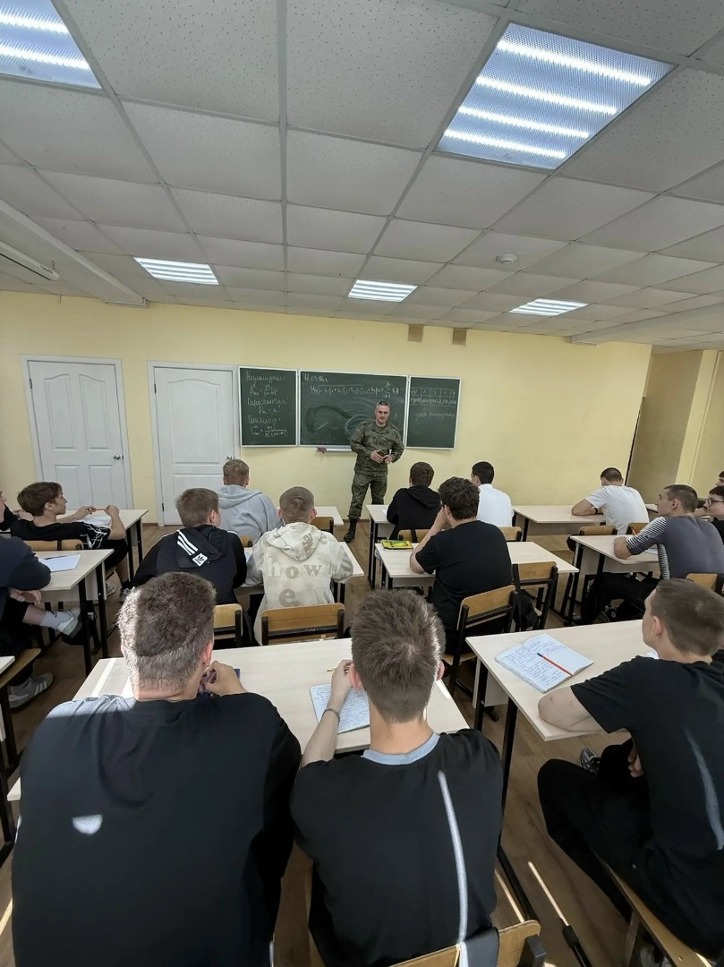 «Служба по контракту твой профессиональный выбор»