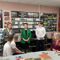 M9dbj8U4MQc